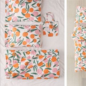 (Brand New Condition) Urban Outfitters Peaches Duvet Twin XL
